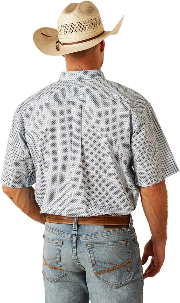 imageARIAT Mens Edgar Classic Fit ShirtBlue Heaven