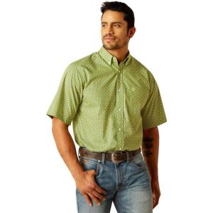 ARIAT Men’s Edgar Classic Fit Shirt(Green)